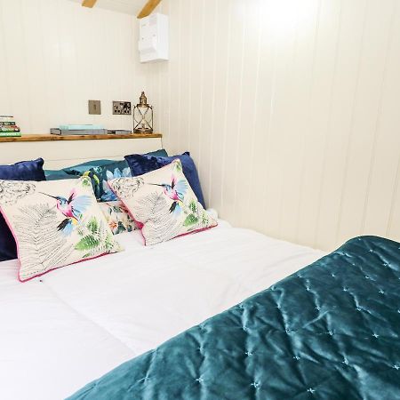 וודהול ספא Honeybee Lodge מראה חיצוני תמונה
